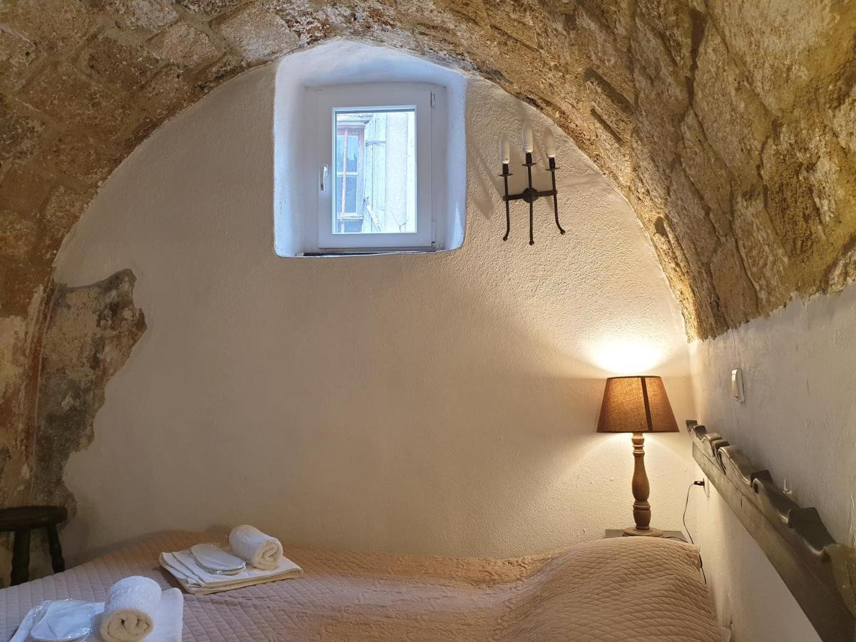 Apartamento Chris Αpartments Old Town Rhodes City Exterior foto
